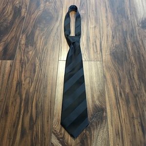 EUC Men’s Black Tie